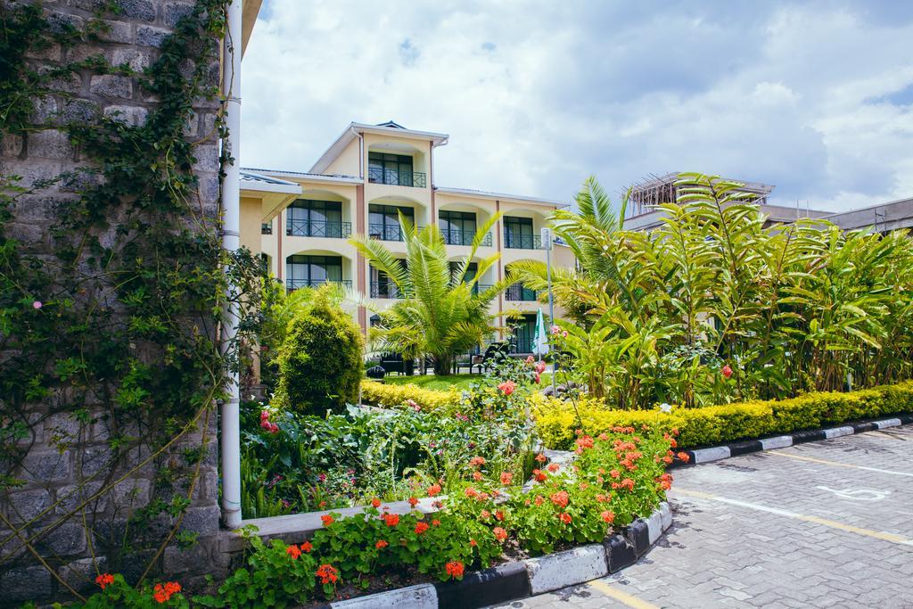 Gorillas Volcanoes Hotel Ruhengeri Bagian luar foto